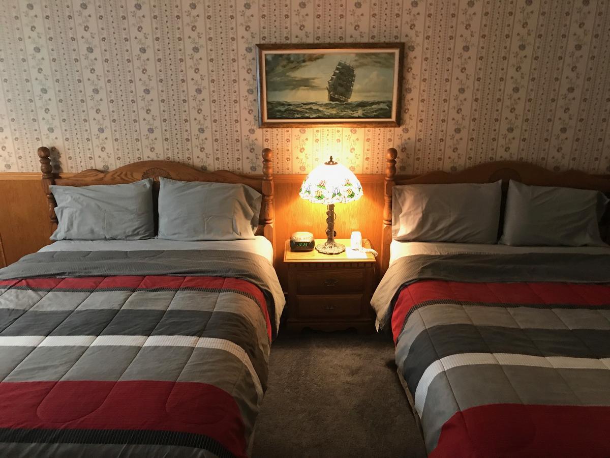 Captain'S Cove Inn Кэмбриа Экстерьер фото